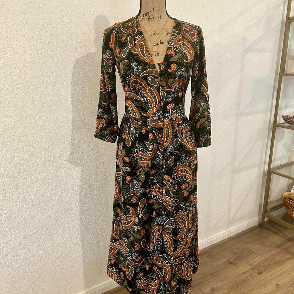 Paisley Bandana Print Stradivarius 3/4 length sleeve button down midi dress - Picture 2 of 7